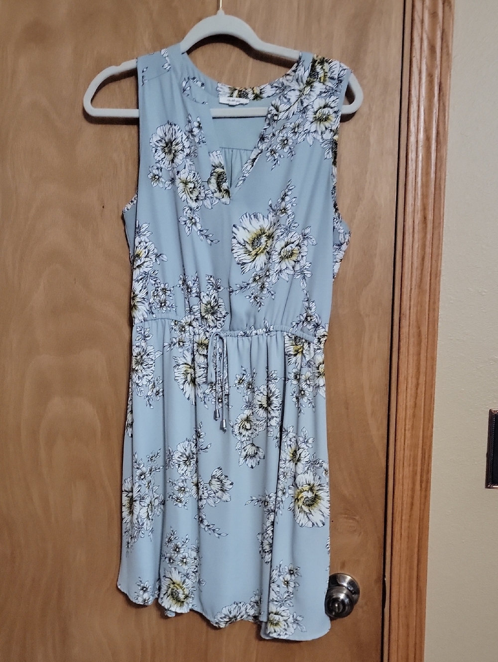 Maurices Light Blue Sleeveless Floral Midi Dress with Drawstring
